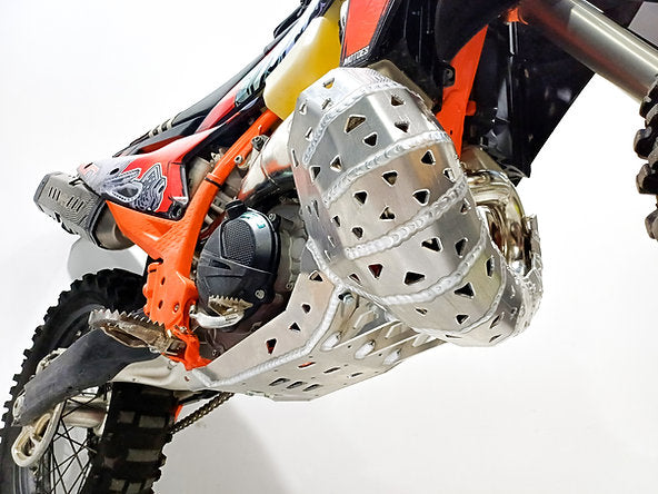 CUBRECARTER CON PROTECTOR DE BUFANDA FMF GNARLY PARA KTM-HUSQVARNA-GASGAS TBI 250/300 2T