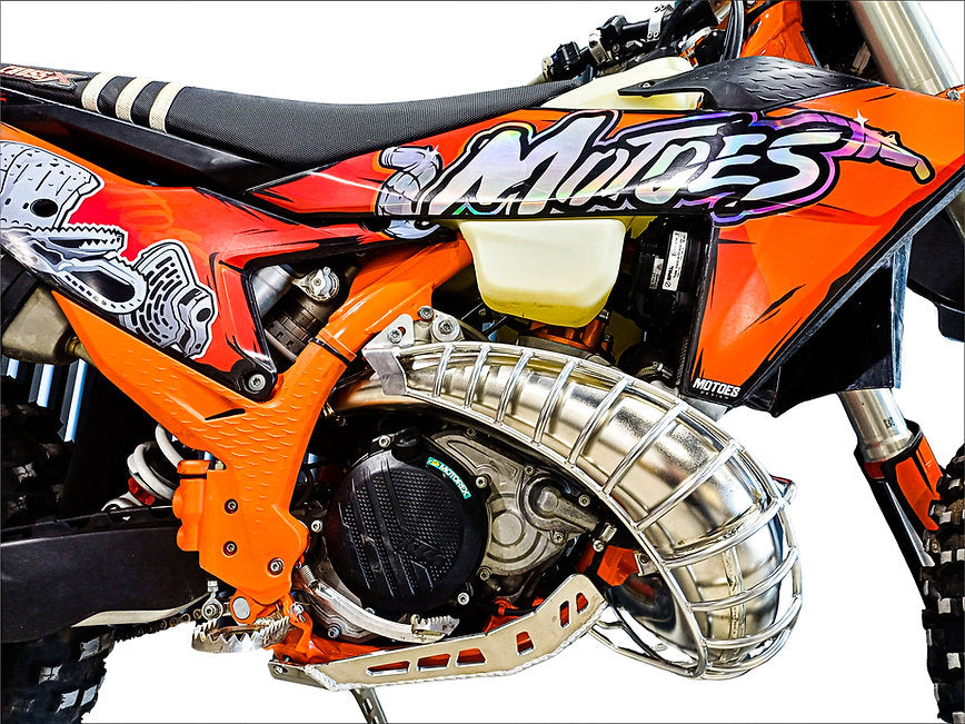 PROTECTOR DE BUFANDA TIPO JAULA PARA KTM-HUSQVARNA-GASGAS 250/300 2T 2023-2025 TBI