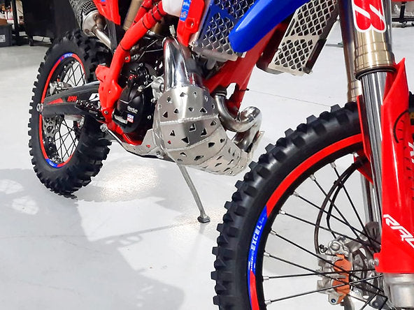 CUBRECARTER CON PROTECCIÓN DE BUFANDA PARA BETA 2T 200 RR 2020-2026