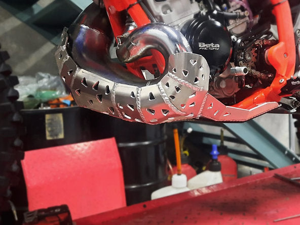 CUBRECARTER CON PROTECCIÓN DE BUFANDA PARA BETA 2T 200 RR 2020-2026