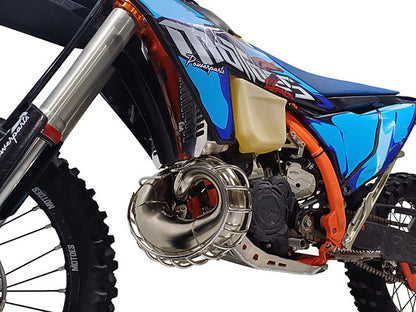 PROTECTOR DE BUFANDA TIPO JAULA PARA ESCAPE DE OXA - KTM-HSQ-GG 2023-26 TBI